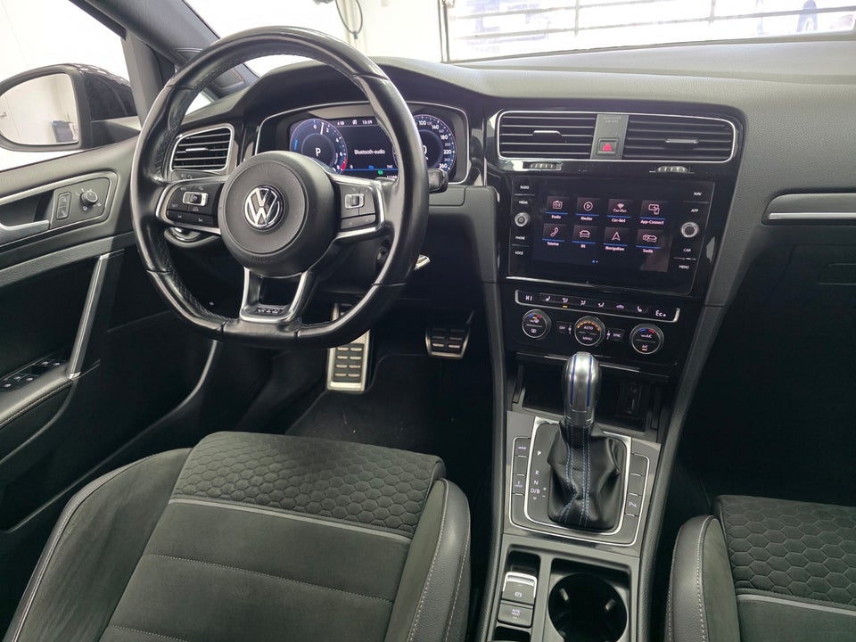 VW Golf VII 1,4 GTE DSG 5d