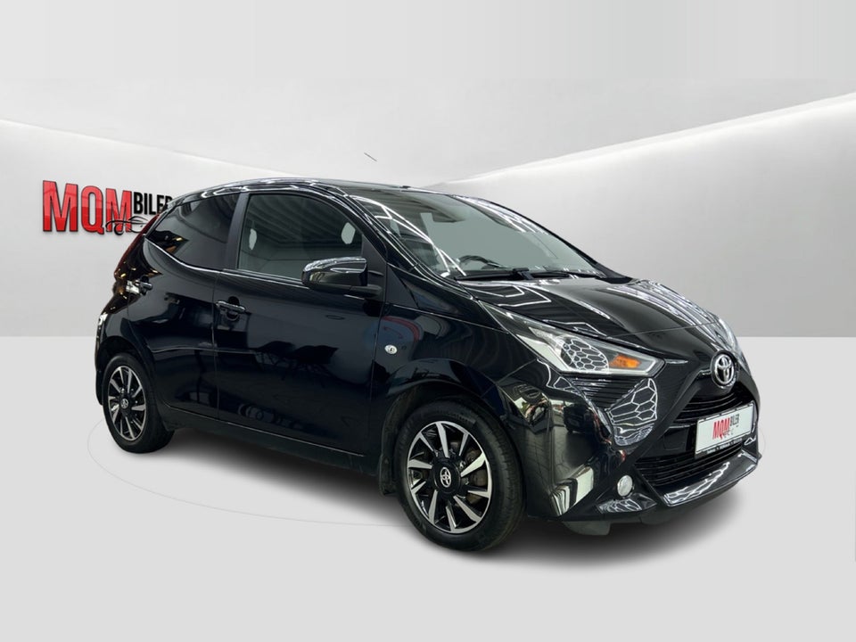 Toyota Aygo 1,0 VVT-i x-black 5d
