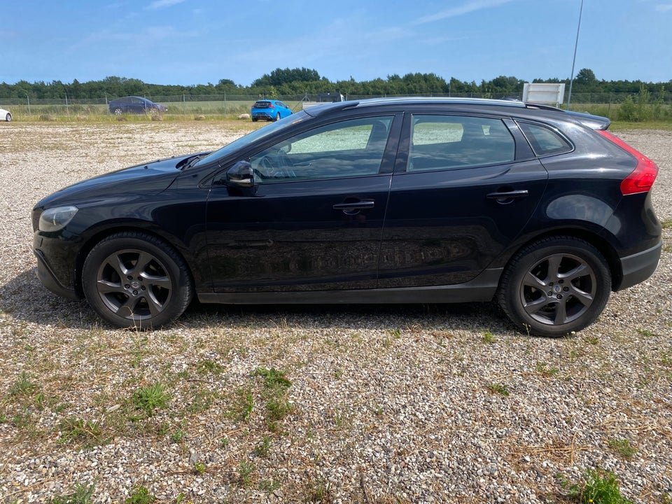 Volvo V40 CC 1,6 D2 115 Kinetic 5d