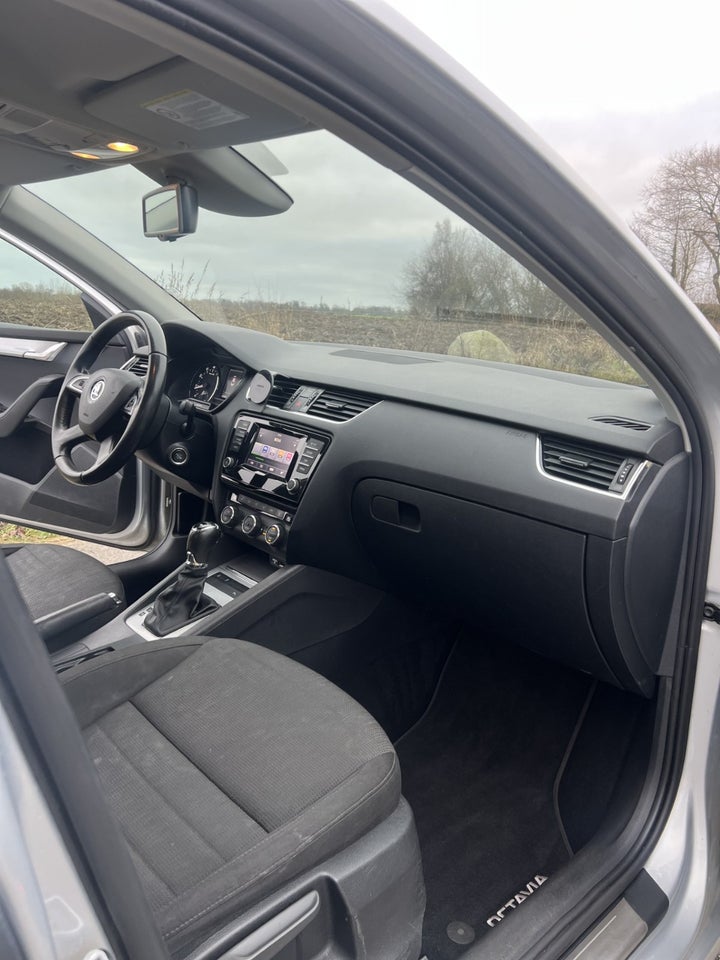 Skoda Octavia 1,2 TSi 105 Elegance DSG 5d