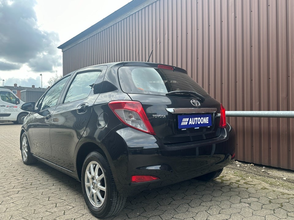 Toyota Yaris 1,4 D-4D T2 Touch 5d