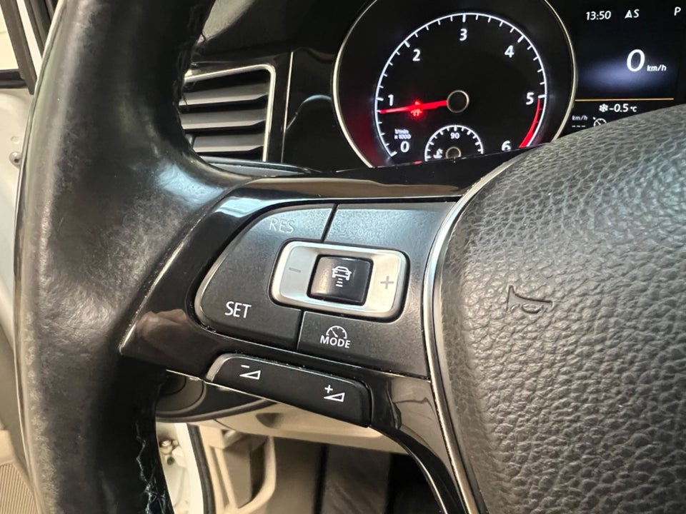 VW Golf Sportsvan 2,0 TDi 150 Highline DSG BMT 5d