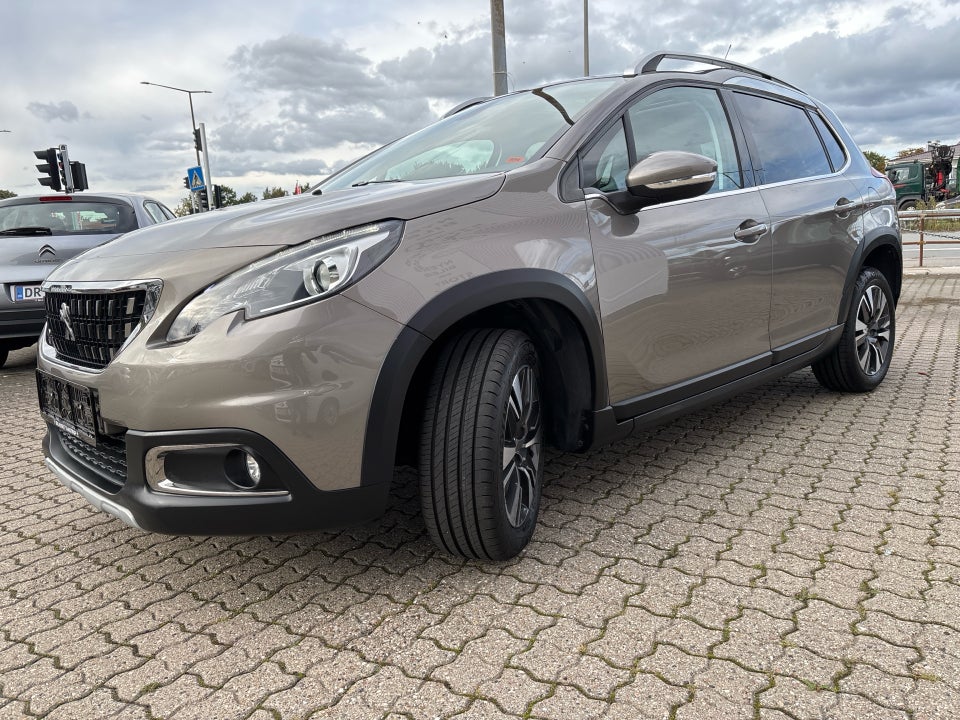 Peugeot 2008 1,6 BlueHDi 100 Desire Sky 5d