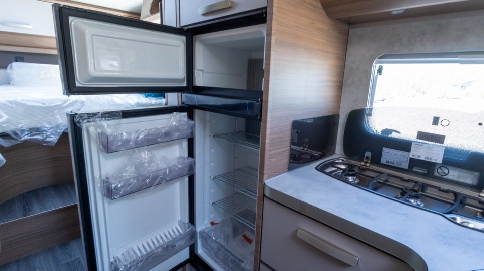 Fiat Knaus 2,2 Live I 700 MEG aut. 3d