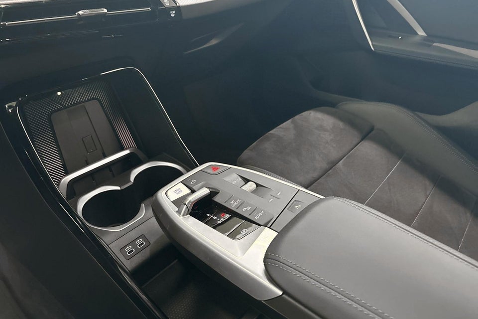 BMW iX1 eDrive20 M-Sport Pro 5d