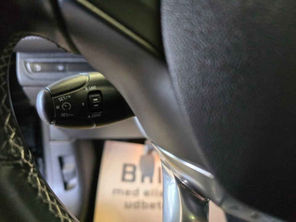 Peugeot 208 1,5 BlueHDi 100 Allure Sky 5d