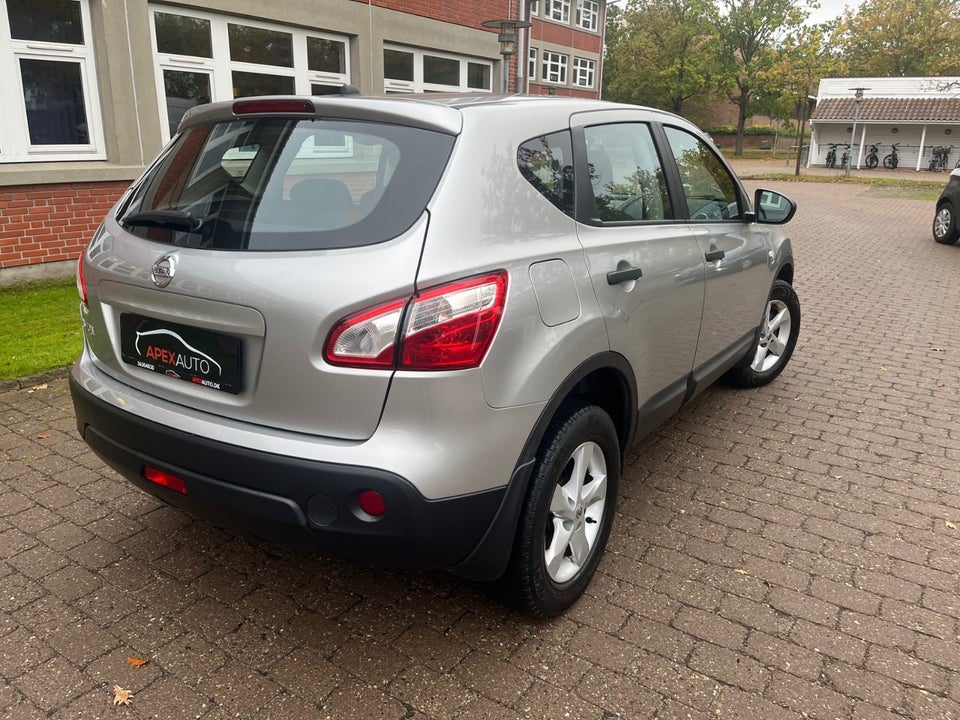 Nissan Qashqai 1,6 Visia 5d
