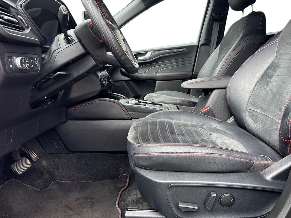 Ford Kuga 2,5 PHEV ST-Line X CVT 5d