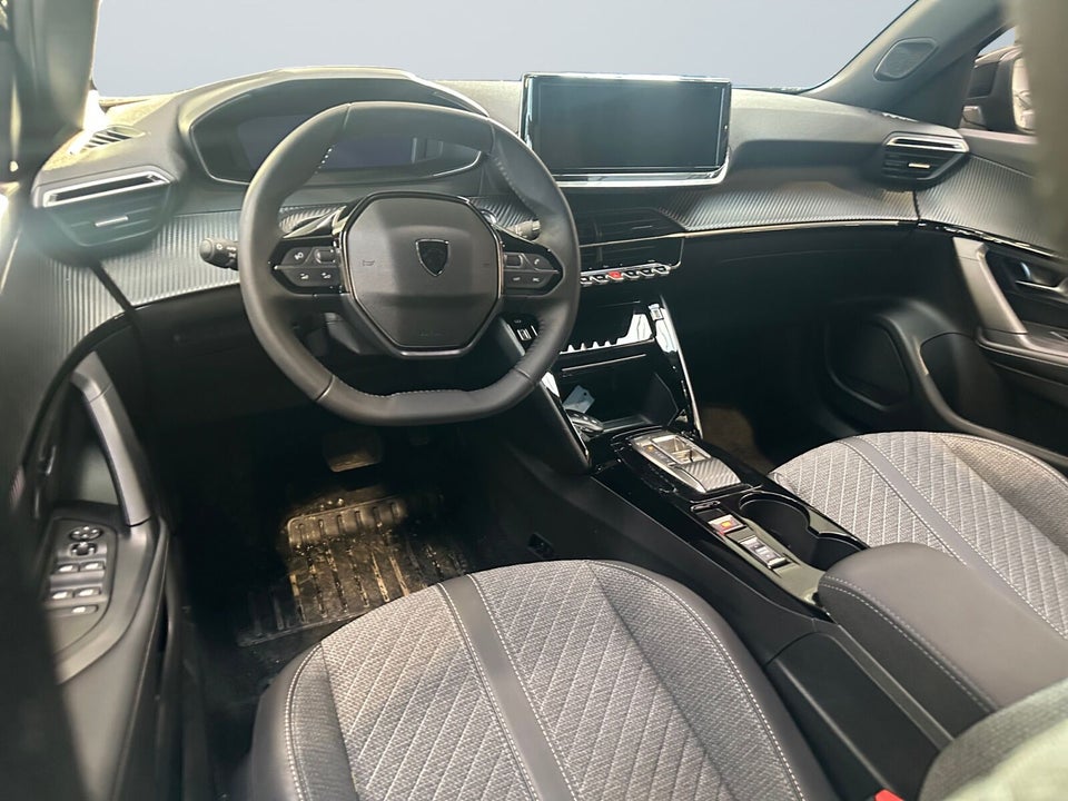 Peugeot e-2008 50 Allure 5d