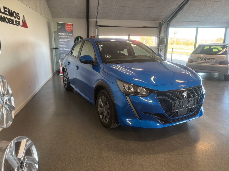 Peugeot e-208 50 Active 5d