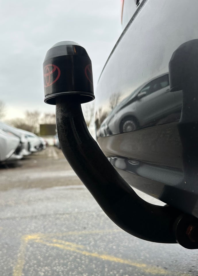 Toyota Avensis 1,8 VVT-i T2 Touch stc. 5d