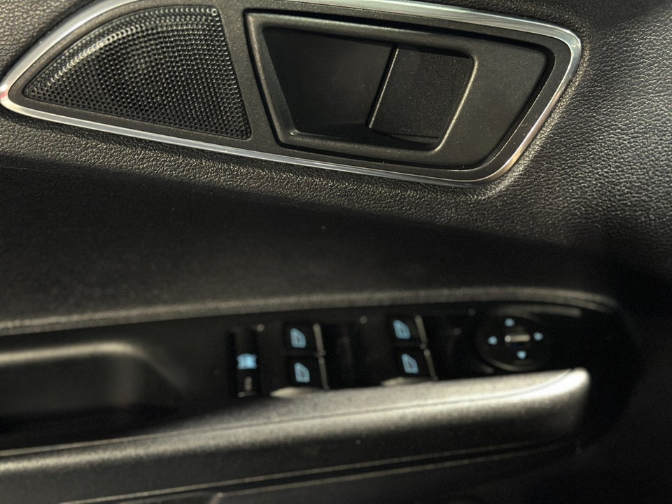 Ford B-MAX 1,0 SCTi 100 Titanium 5d