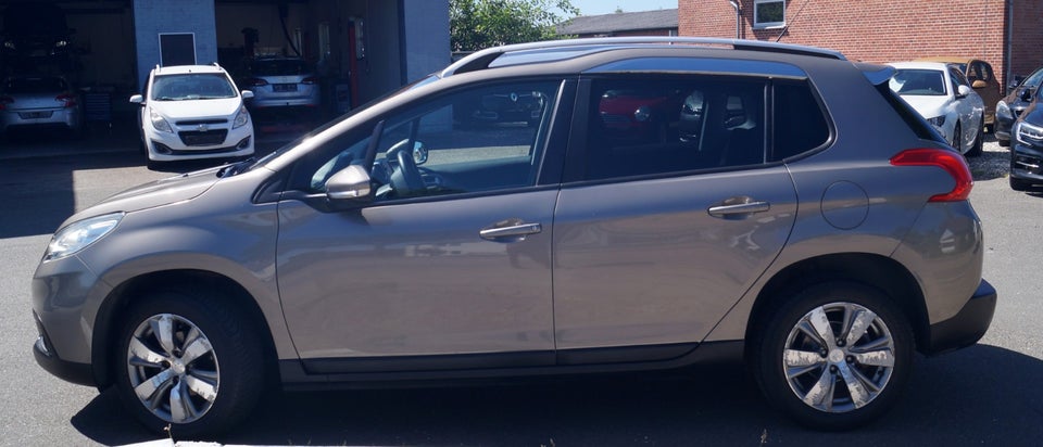 Peugeot 2008 1,2 VTi 82 Allure 5d