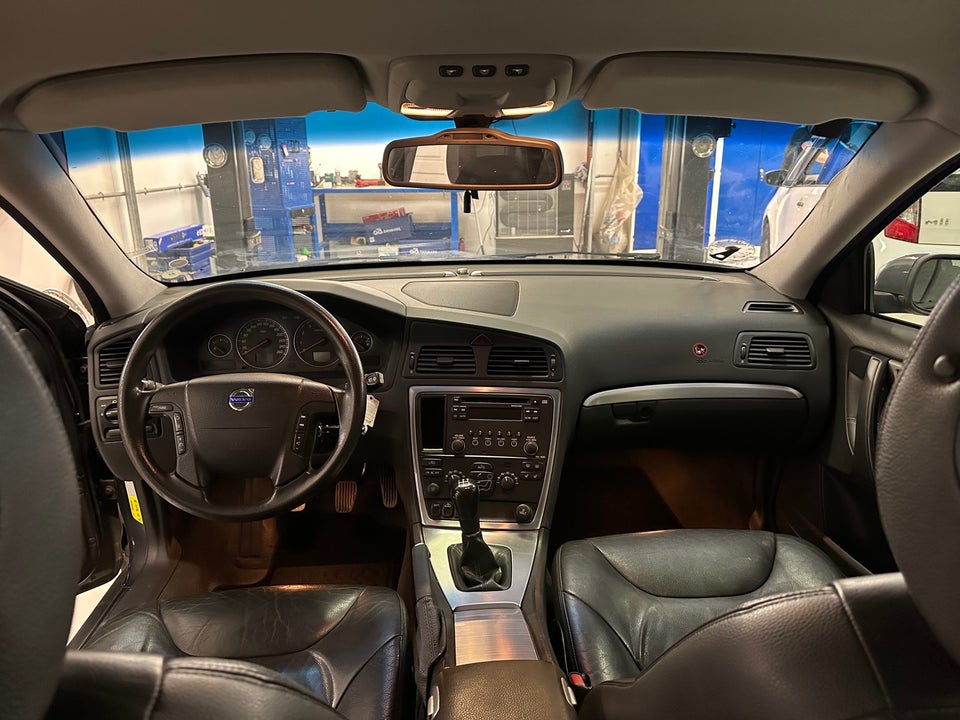 Volvo V70 2,4 140 5d