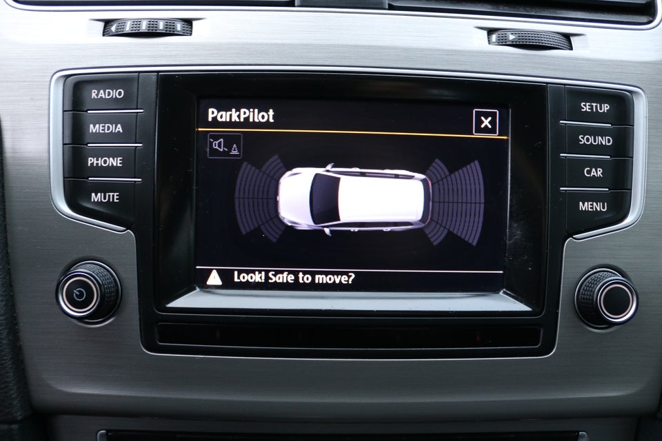 VW Golf VII 1,4 TSi 122 Comfortline Variant BMT 5d