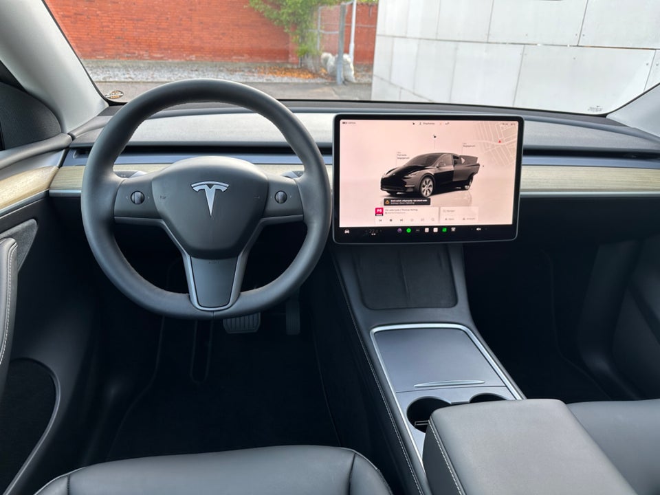 Tesla Model Y RWD 5d