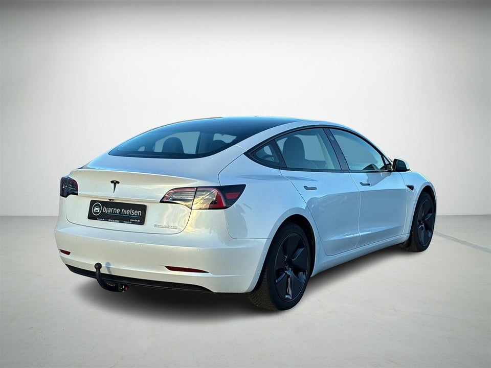 Tesla Model 3 Long Range AWD 4d