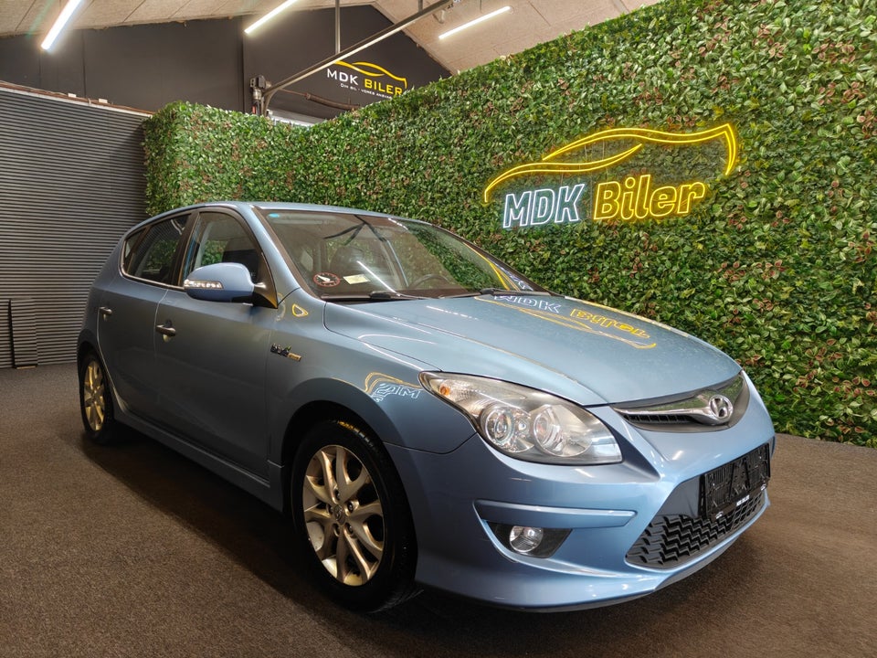 Hyundai i30 1,6 CRDi 90 Blue Drive 5d