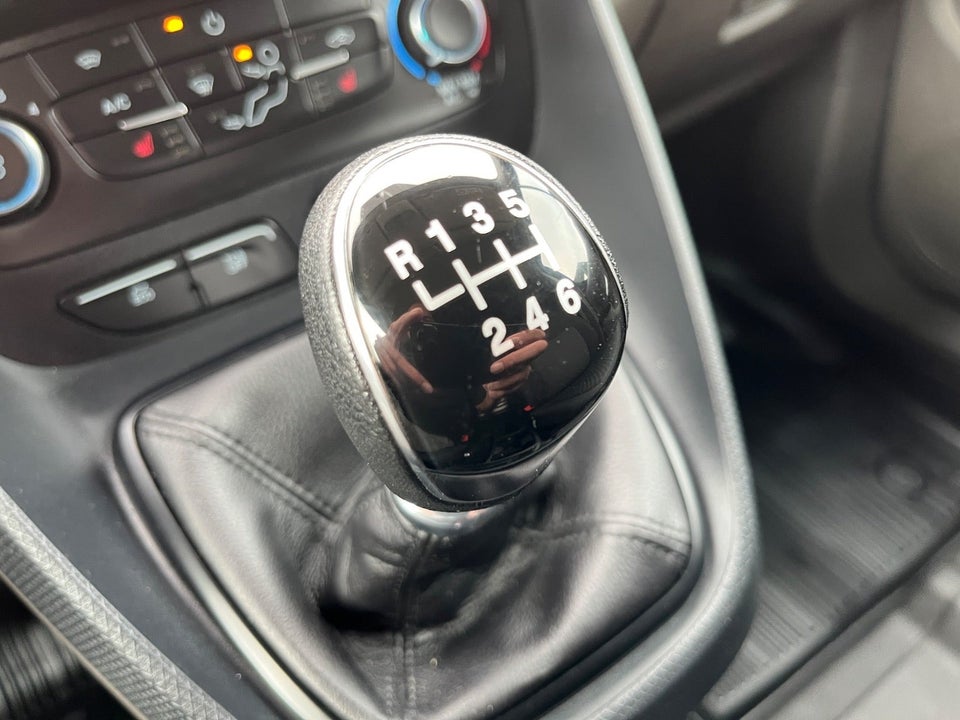 Ford Transit Connect 1,5 EcoBlue Trend kort