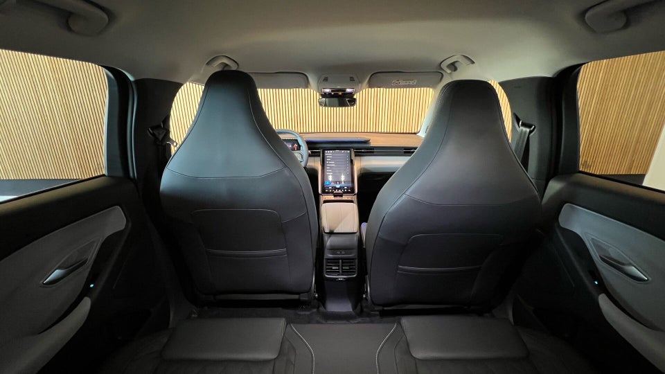 Ford Explorer 79 Premium Extended Range AWD 5d