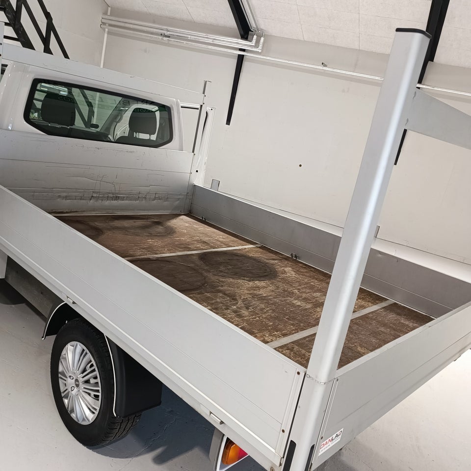 VW Transporter 2,0 TDi 150 Ladvogn kort 2d