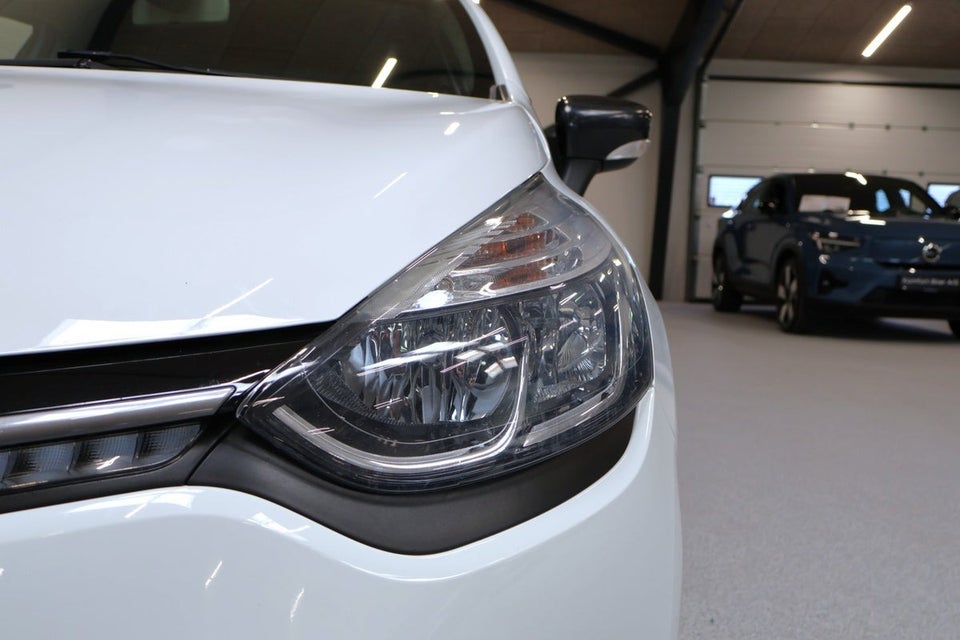 Renault Clio IV 0,9 TCe 90 Limited Sport Tourer 5d