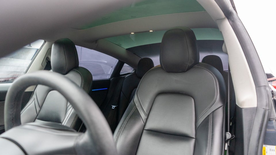 Tesla Model 3 Long Range AWD 4d