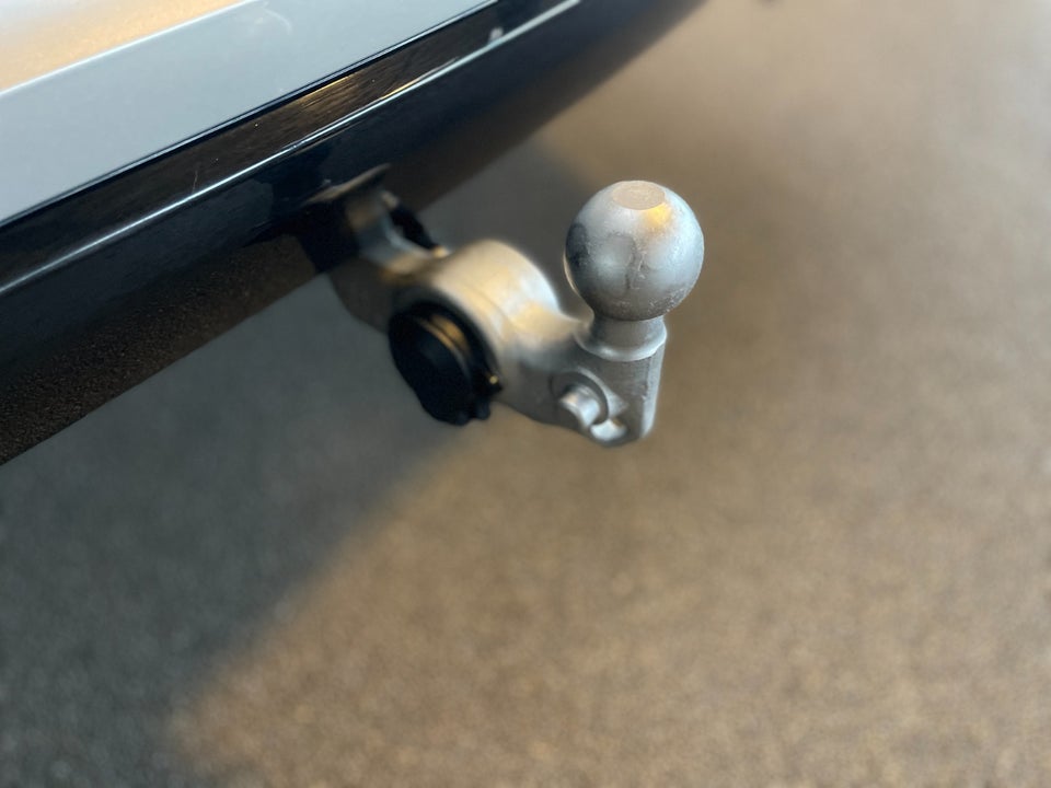 Volvo XC60 2,0 T8 ReCharge R-Design aut. AWD 5d