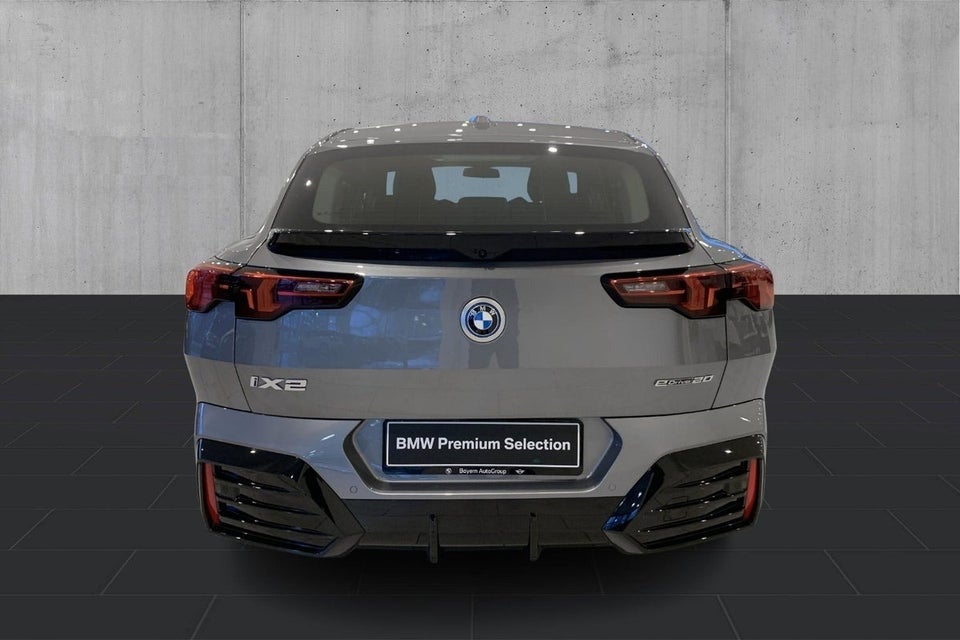 BMW iX2 eDrive20 M-Sport 5d