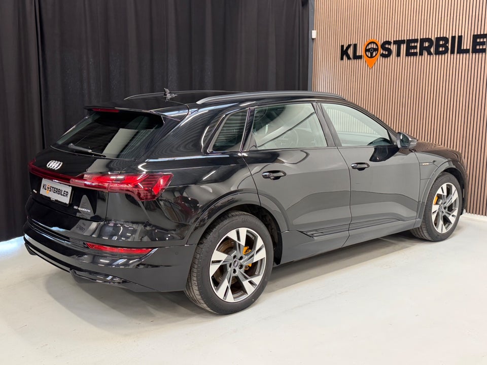Audi e-tron 55 S-line quattro 5d