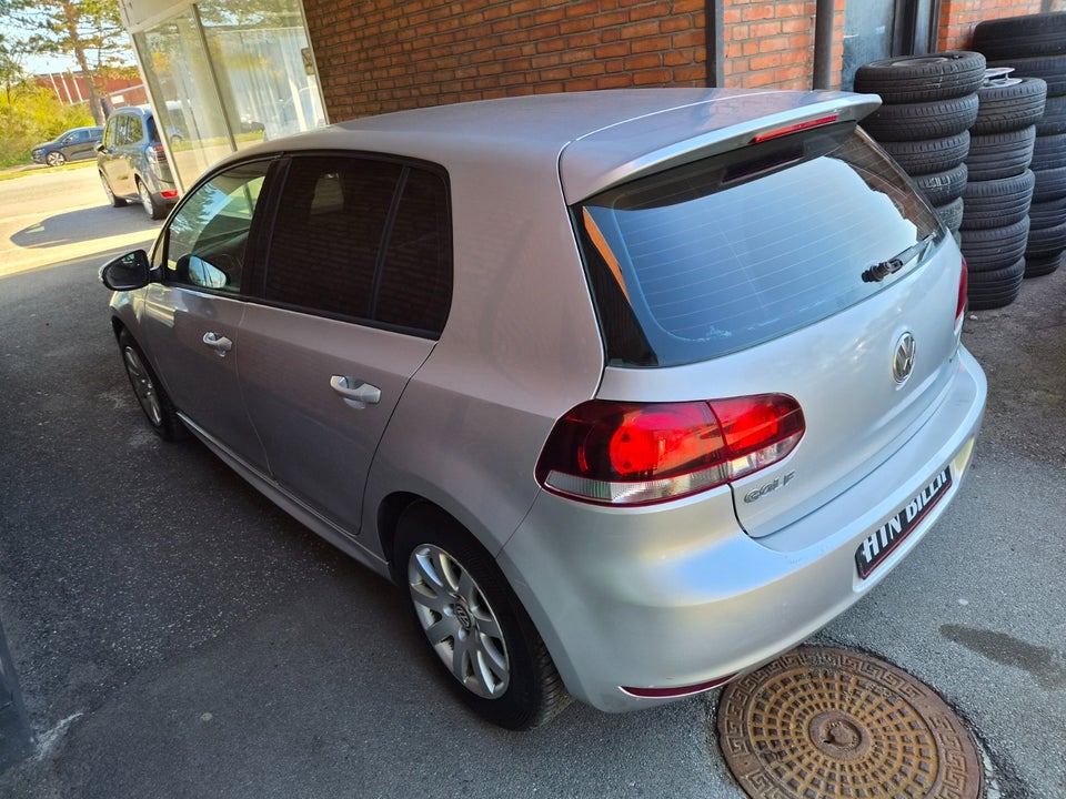 VW Golf VI 1,6 TDi 105 BlueMotion 5d