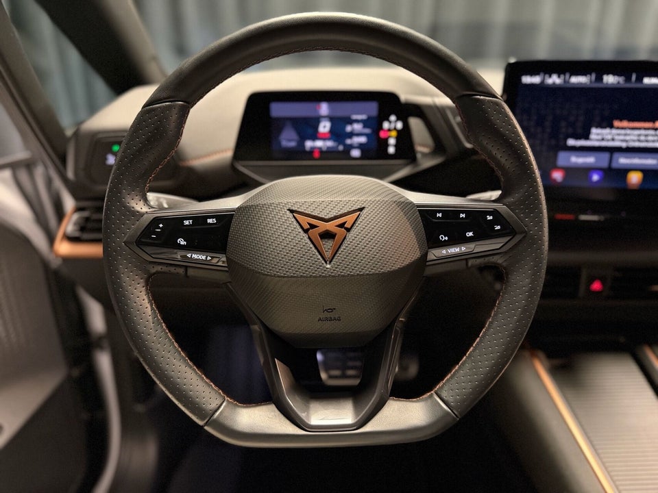 Cupra Born 58  5d
