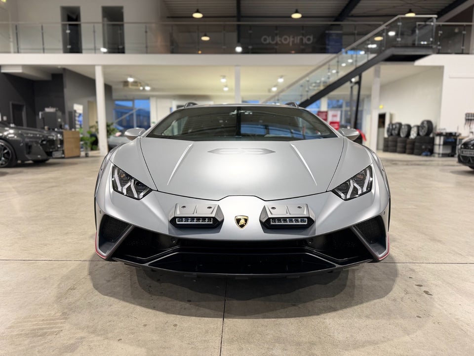 Lamborghini Huracan 5,2 Sterrato 2d