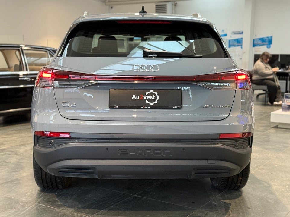 Audi Q4 e-tron 40  5d