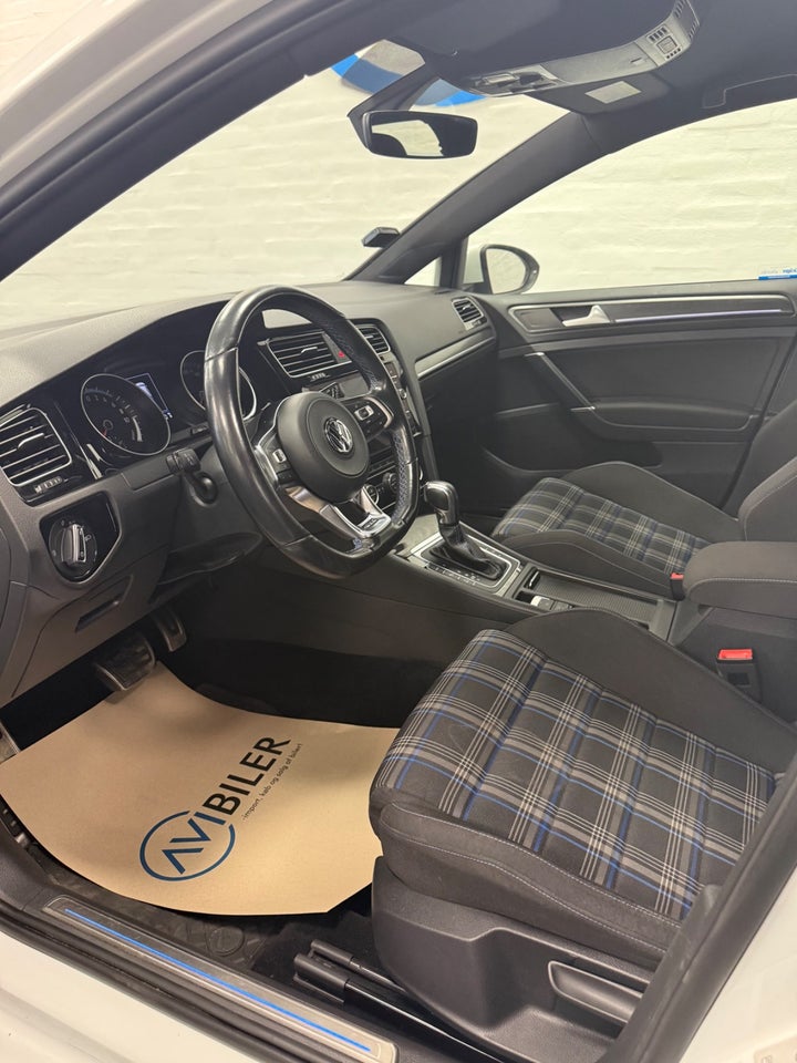 VW Golf VII 1,4 GTE DSG 5d