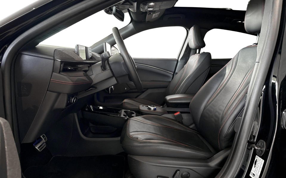 Ford Mustang Mach-E 70 Premium Standard Range AWD 5d