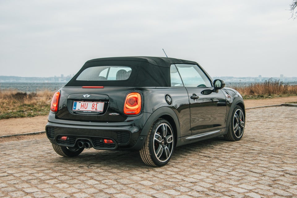 MINI Cooper S 2,0 JC Works Cabriolet aut. 2d