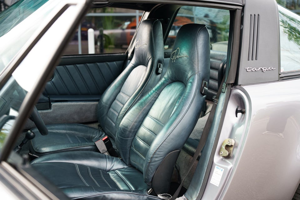 Porsche 911 3,2 Carrera Targa Commemorative Edition 2d