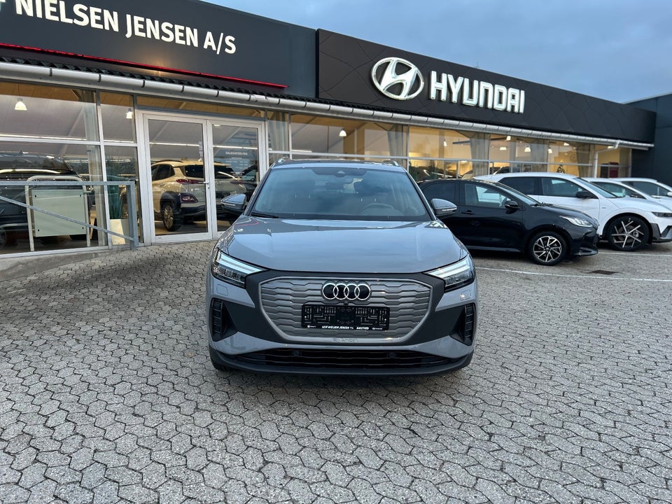 Audi Q4 e-tron 40  5d
