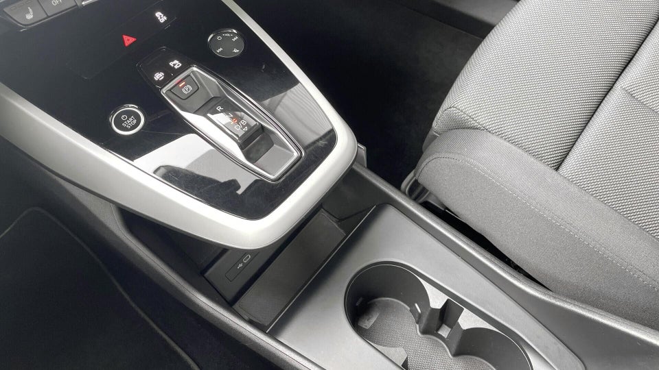 Audi Q4 e-tron 40 Advanced 5d