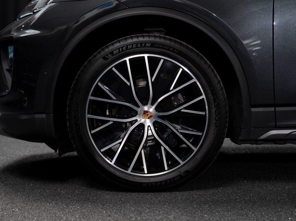 Porsche Macan 4 5d