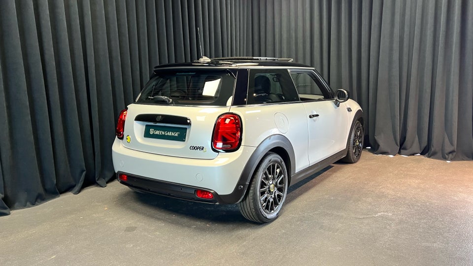 MINI Cooper SE Classic Trim 3d