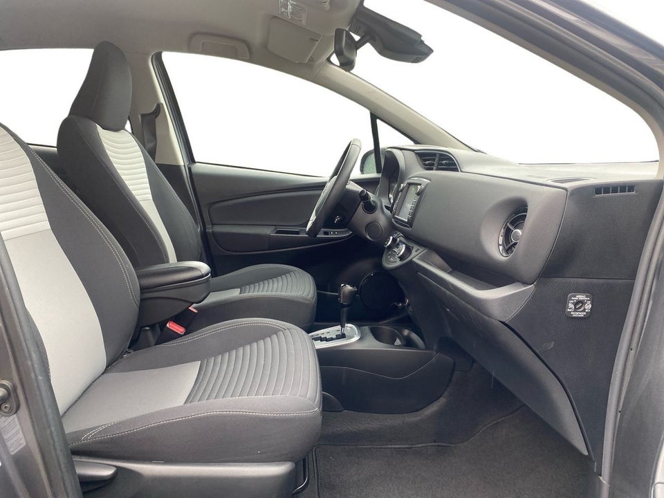 Toyota Yaris 1,5 Hybrid H3 Smart e-CVT 5d