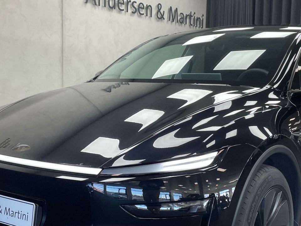 Tesla Model Y Premium Long Range AWD 5d