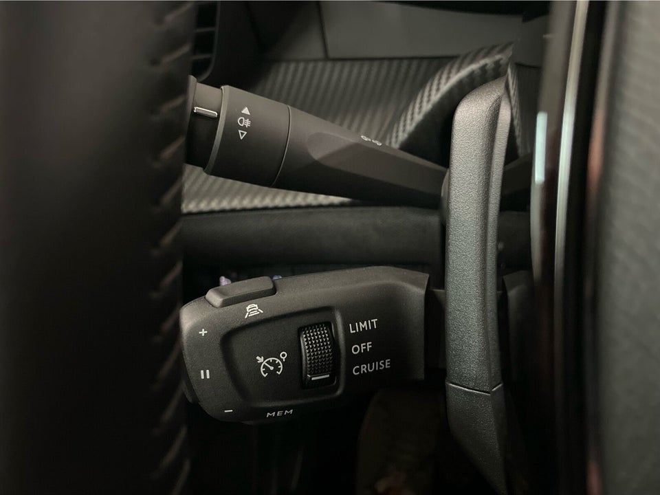 Peugeot 208 1,2 PureTech 100 Platin Sport 5d