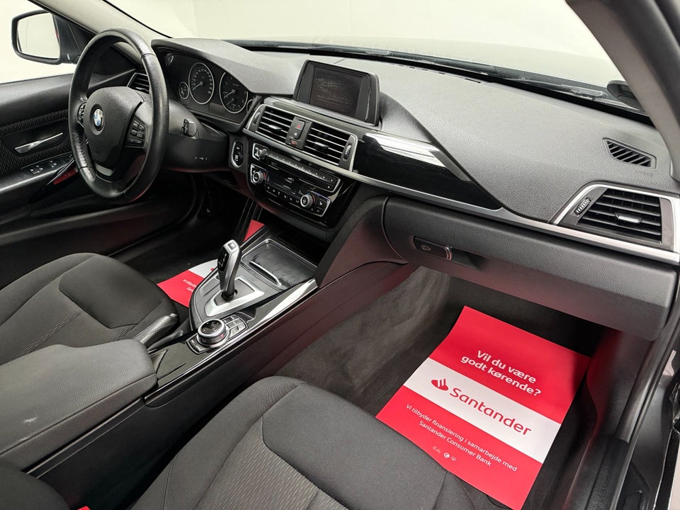 BMW 320d 2,0 Touring aut. 5d