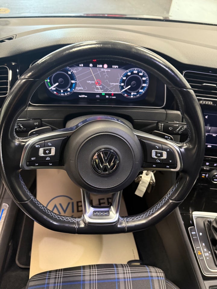VW Golf VII 1,4 GTE DSG 5d
