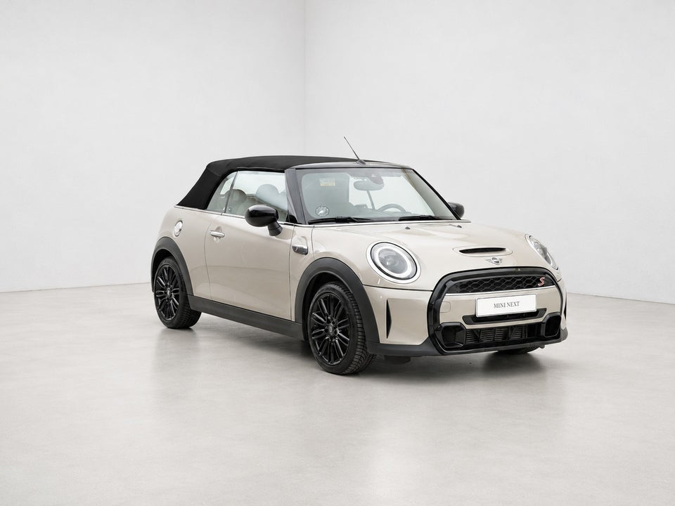 MINI Cooper S 2,0 Essential Cabriolet aut. 2d