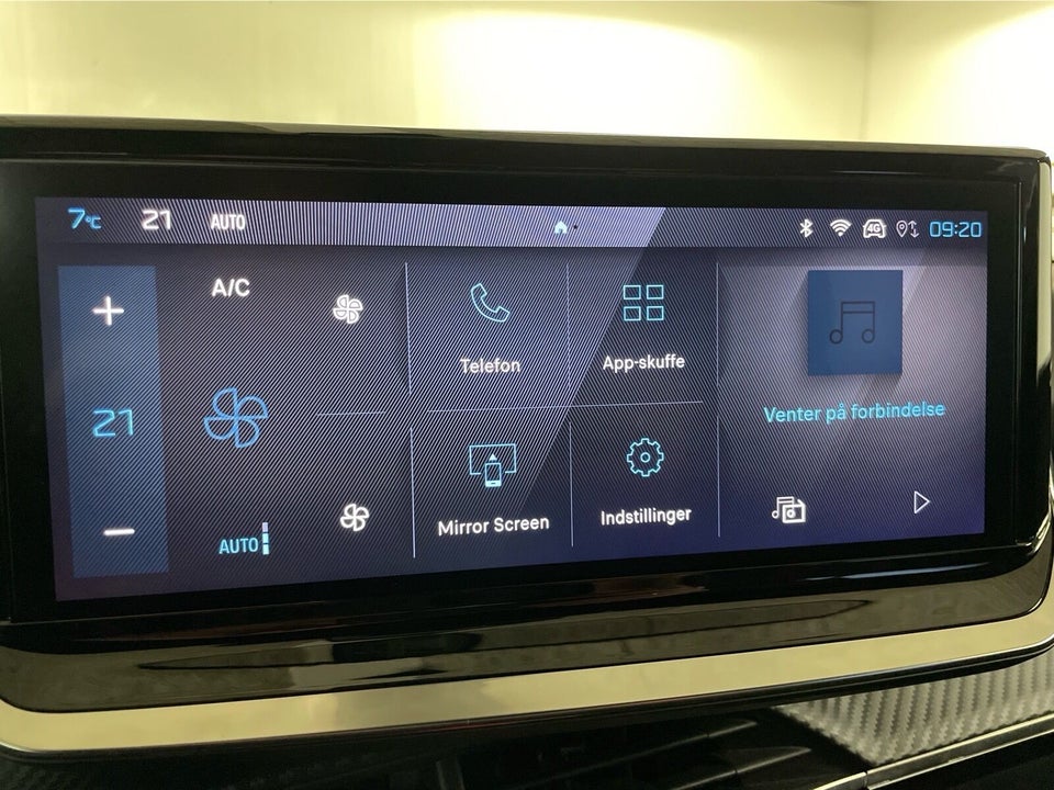 Peugeot 2008 1,2 PureTech 130 Allure EAT8 5d