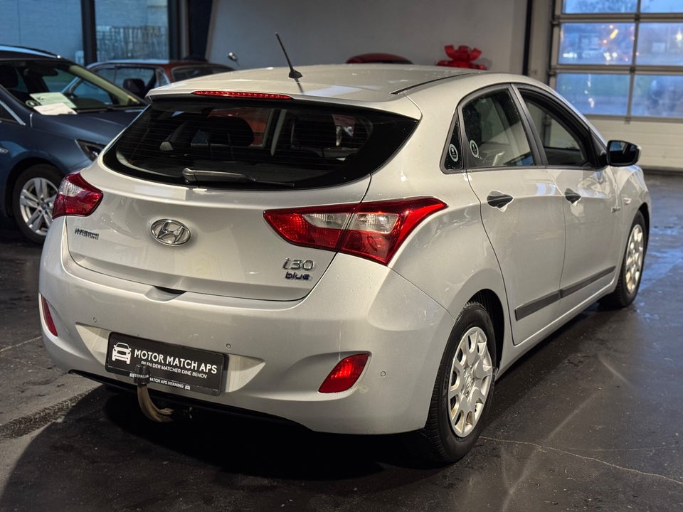 Hyundai i30 1,6 CRDi 110 Comfort Eco 5d